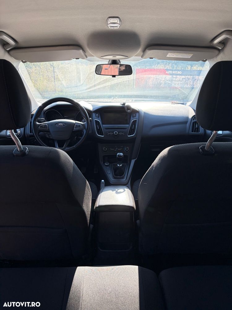 Ford Focus - 7