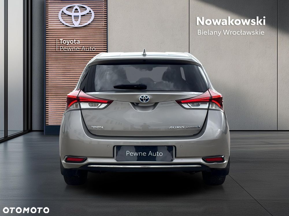 Toyota Auris - 5