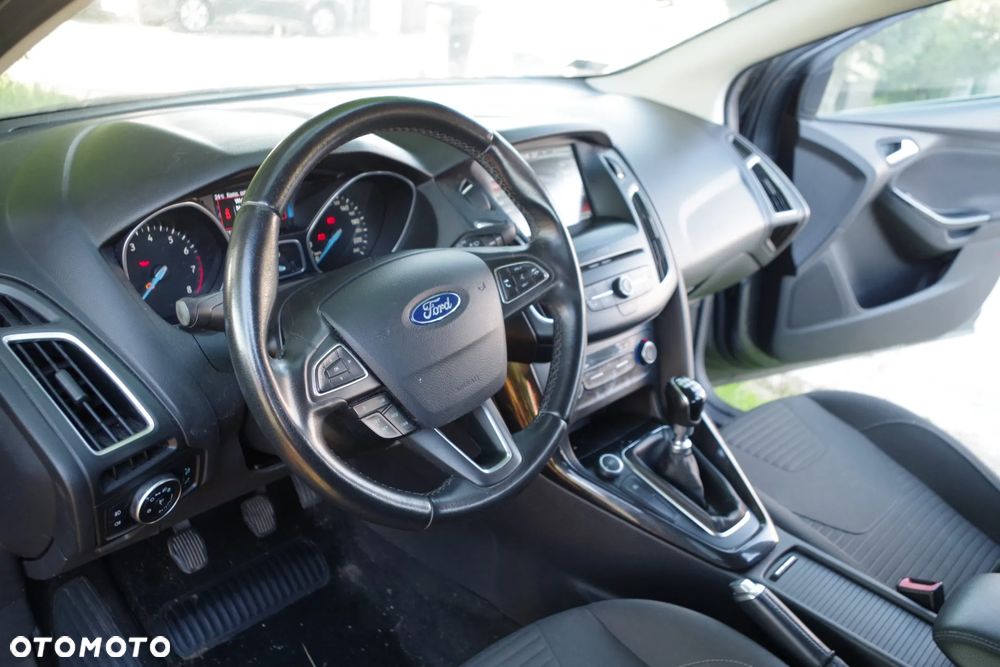Ford Focus 1.0 EcoBoost Titanium ASS - 16