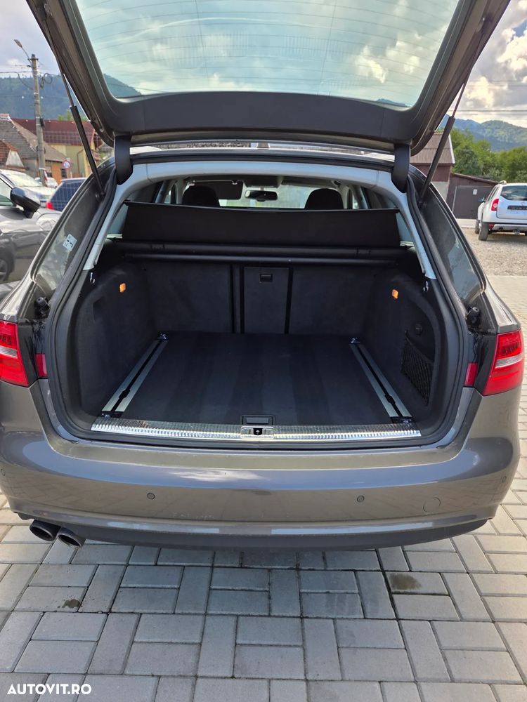 Audi A4 Avant 2.0 TDI DPF multitronic Ambiente - 16
