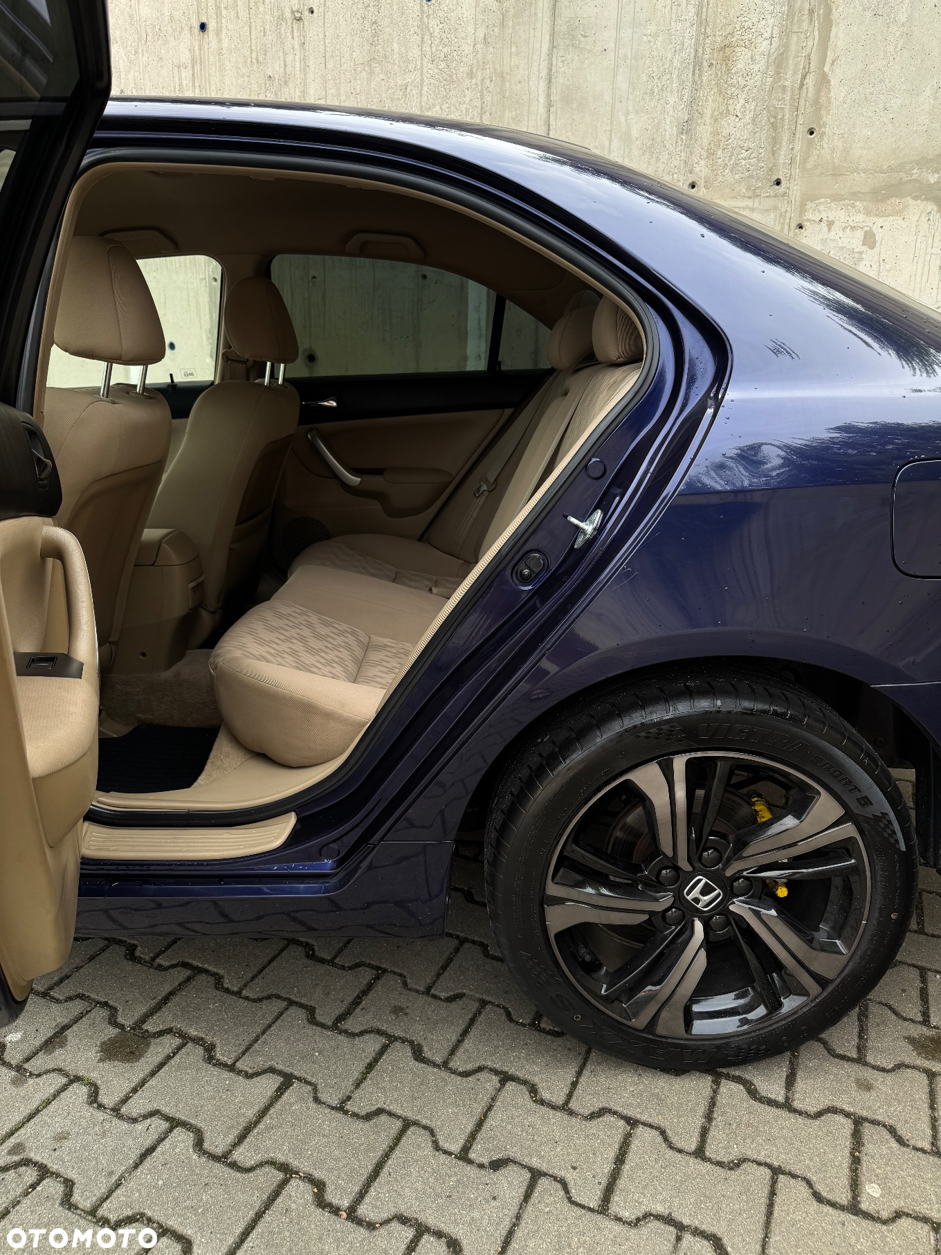 Honda Accord 2.0 Comfort - 27