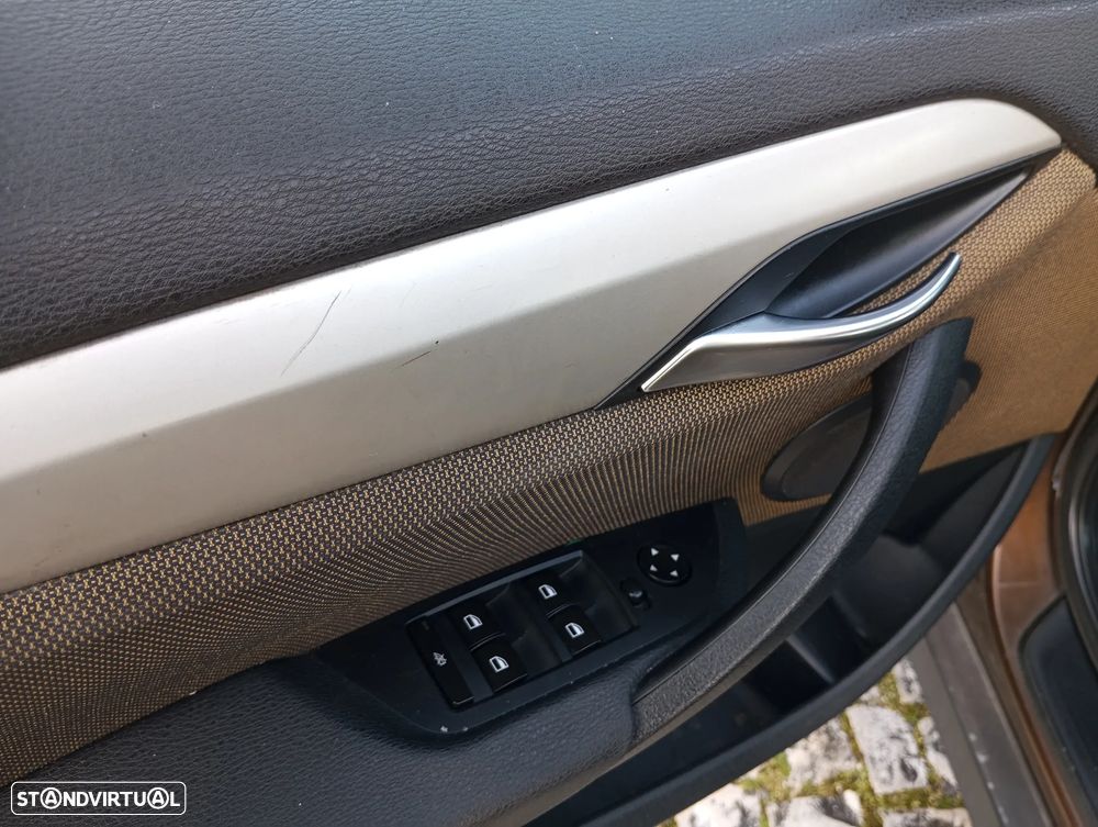 BMW X1 20 d sDrive - 22