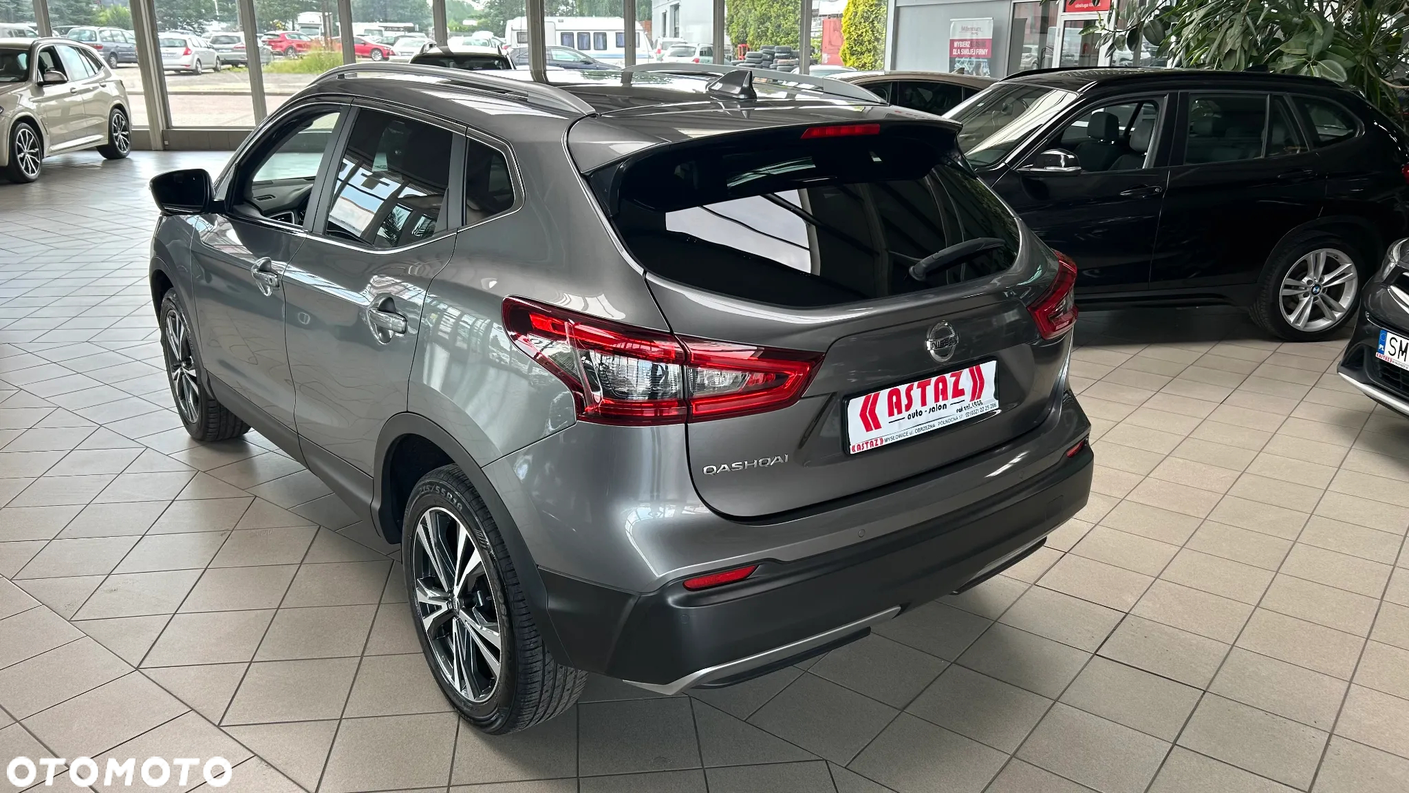 Nissan Qashqai 1.3 DIG-T N-Connecta EU6d - 21