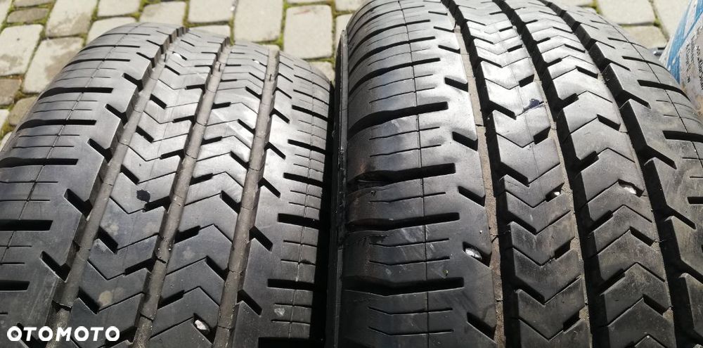 215/65/15 michelin agilis 51 - 1