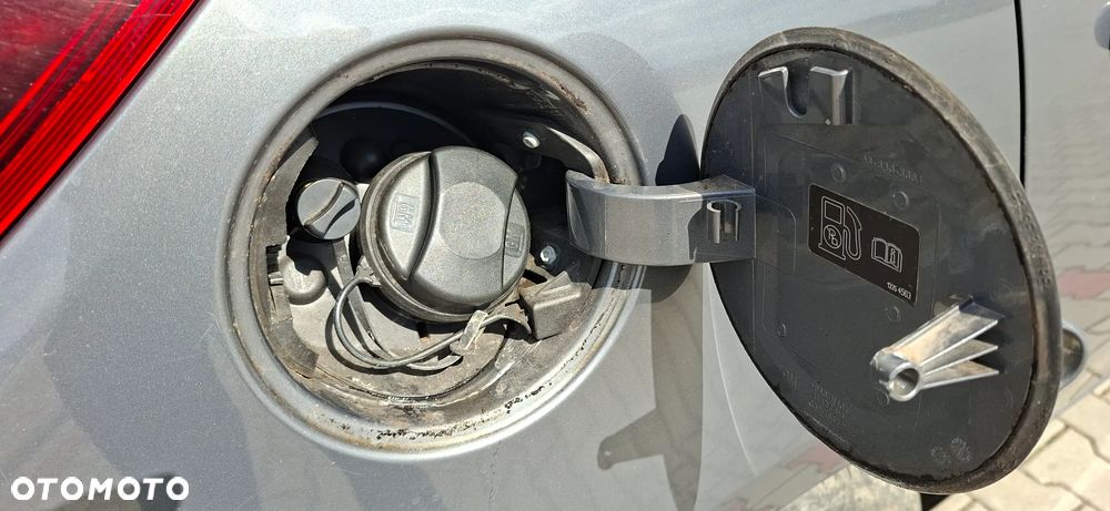 Opel Corsa 1.4 Color Edition - 12