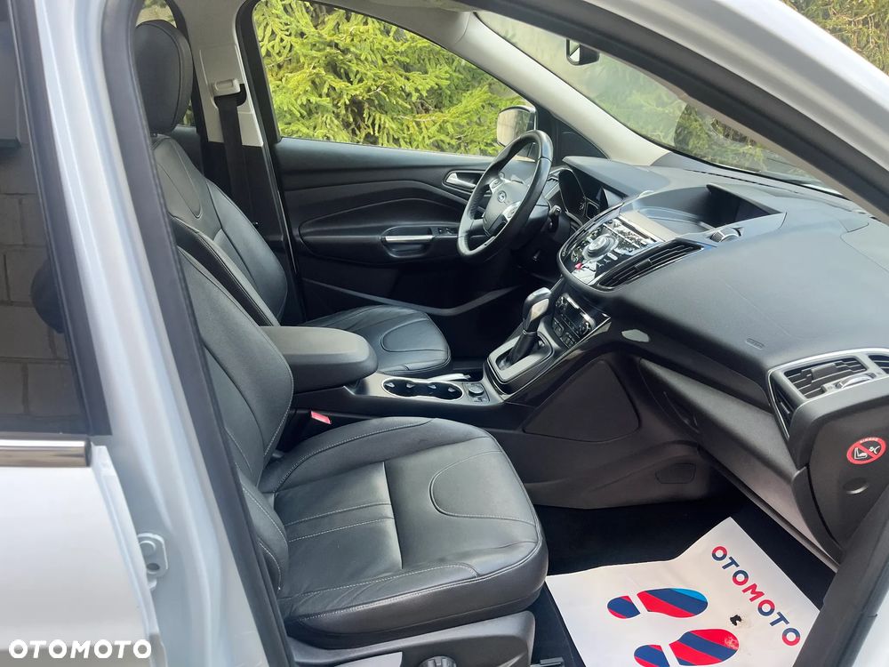 Ford Kuga 2.0 TDCi 4x4 Titanium - 5