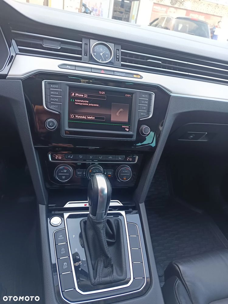 Volkswagen Passat 2.0 TDI SCR (BlueMotion Tech) 4Mot DSG Highline - 10
