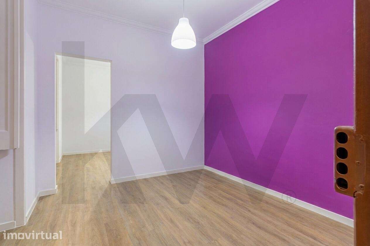 Apartamento com 7 assoalhadas com espaço exterior junto ao Saldanha - Grande imagem: 4/29