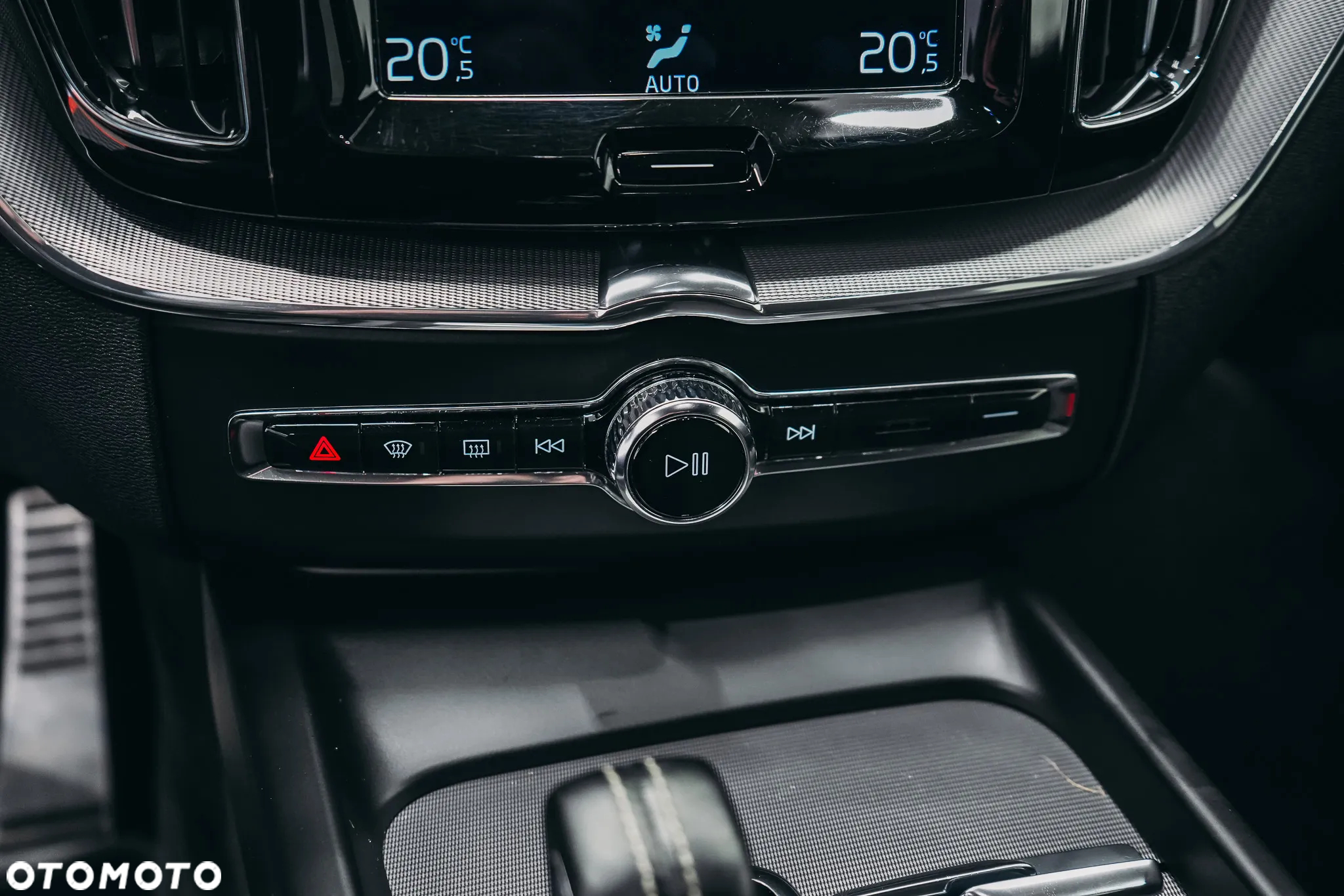 Volvo XC 60 B4 D AWD Geartronic RDesign - 24
