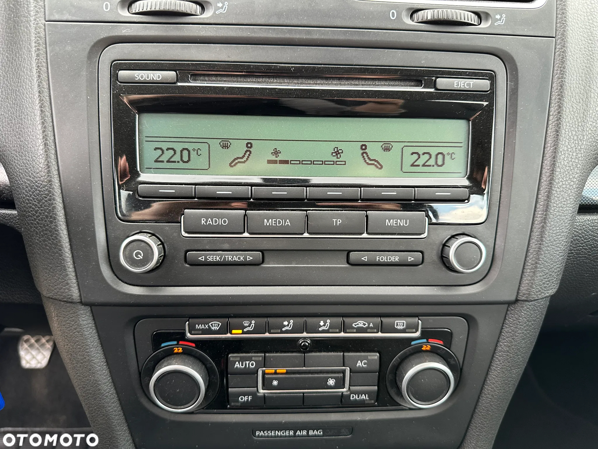 Volkswagen Golf 1.6 TDI DPF BlueMotion Technology Trendline - 25