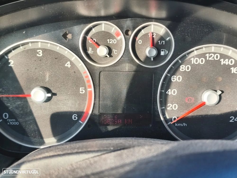 Ford Focus - 1