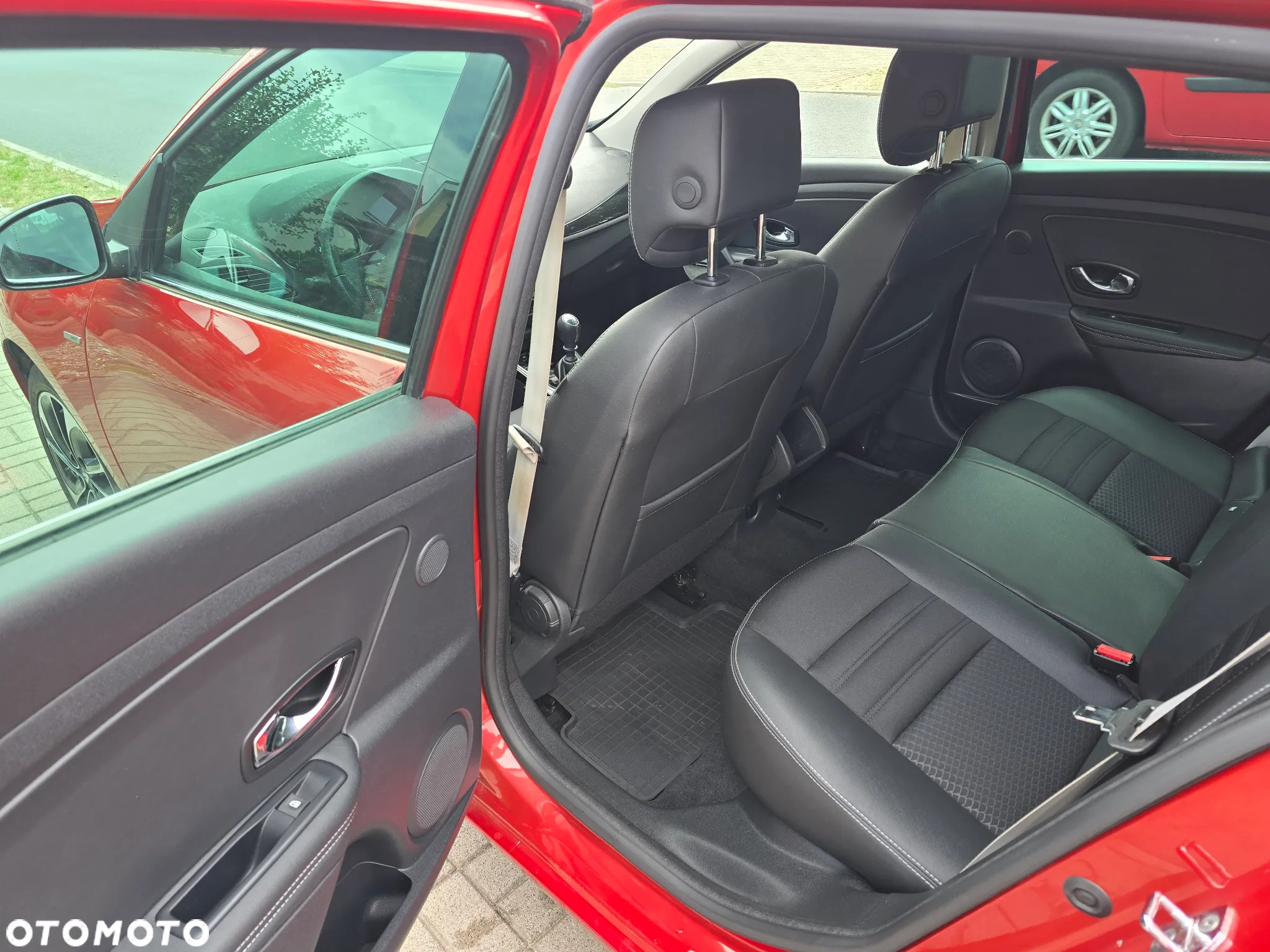 Renault Megane Grandtour ENERGY TCe 115 Start & Stopp LIMITED - 17
