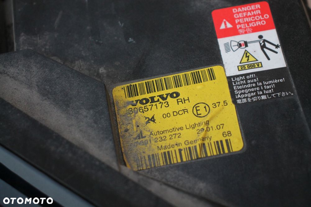 volvo c30 prawa lampa prawy xenon 30657173, 31214542, 31214571 europa - 4