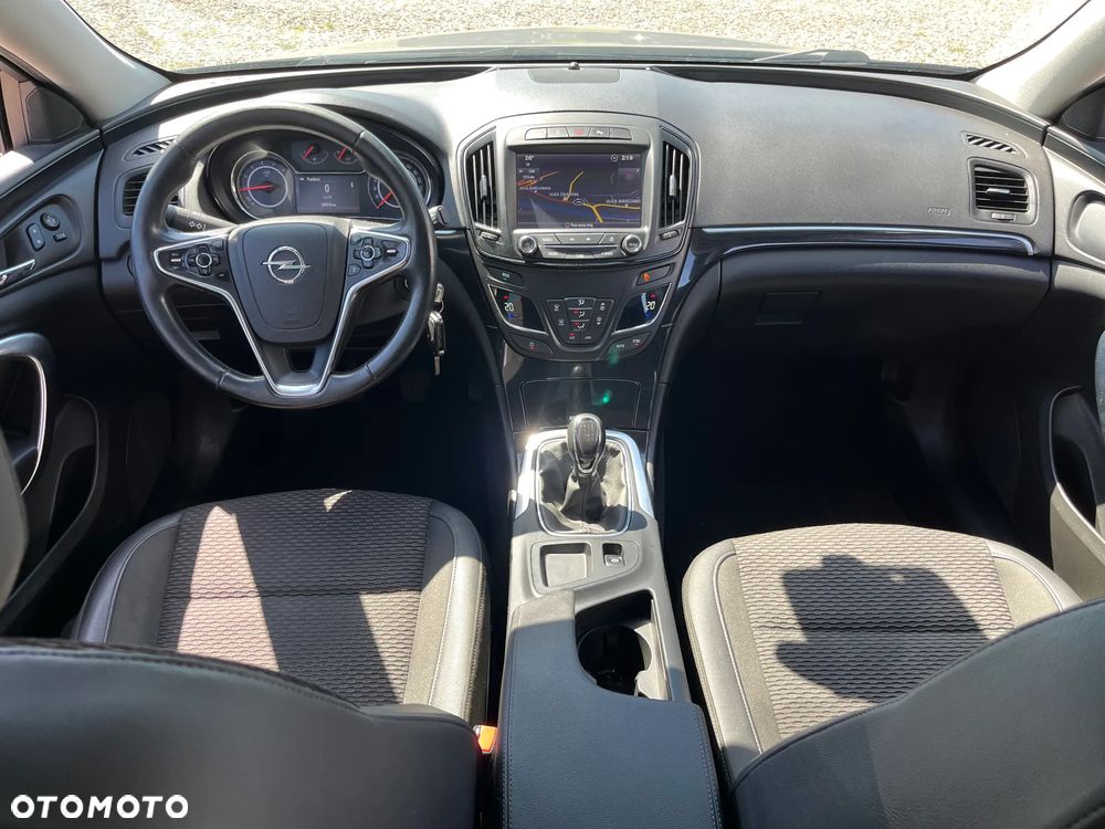 Opel Insignia - 18