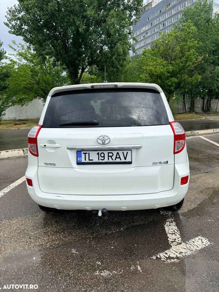 Toyota RAV4 - 3
