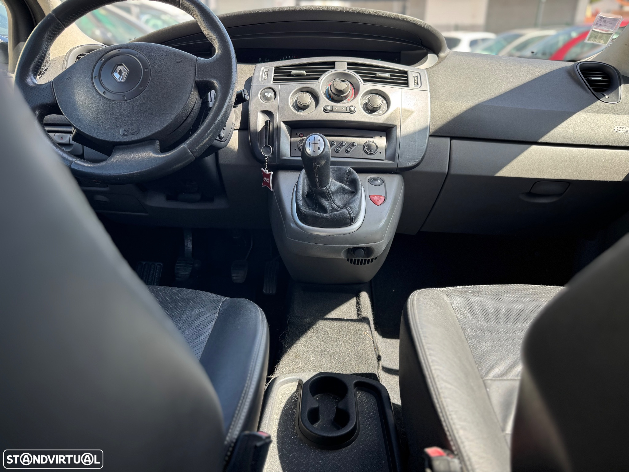 Renault Scénic 1.5 dCi Dynamique - 8