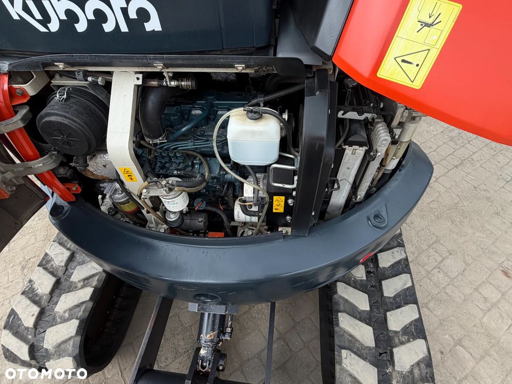 Kubota U55-4. koparka Gąsienicowa 5,5 tony. 2016 rok. 3700 mtg! KLIMATYZACJA. Długie ramie plus! 3sekcje Hydrauliczne. zamki na tłokach. Koparka Jak nówka sztuka. Zadbana zero zużycia. Z gospodarstwa Norweskiego. Zmiana łyżek Hydrauliczna. LENHOFF. Ani deka luzów wycieków. Szybka wolna jazda. Gąski perfekt stan. OKAZJA TANIO. Aktualna Dekra. Po serwisach eksploatacyjnych. Mocny silnik Kubota 4 cylindry! Zamki na tłokach. Nagłośnienie Wielka Okazja - 6