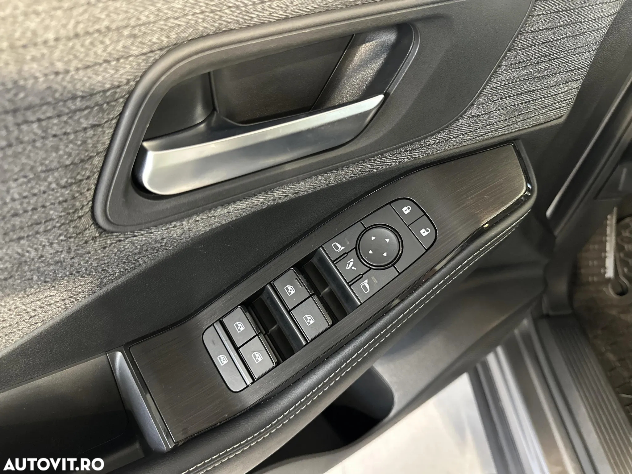 Nissan X-Trail 1.5L X-Tronic CVT 7 locuri MHEV N-Connecta - 14