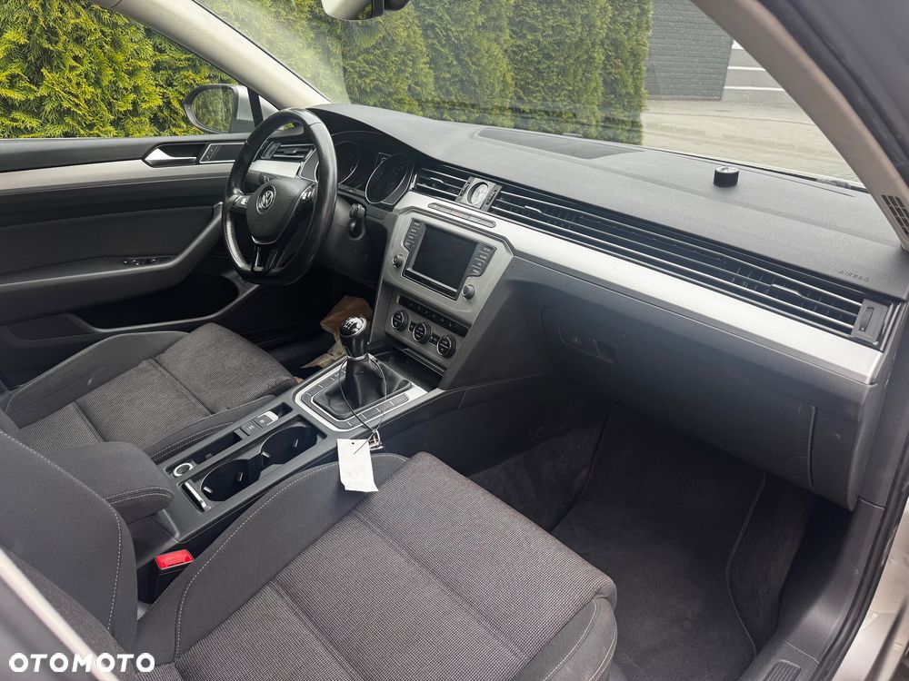 Volkswagen Passat Variant 2.0 TDI (BlueMotion Technology) Comfortline - 30