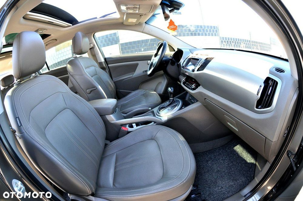 Kia Sportage 2.0 CRDI 4WD Automatik Spirit - 25