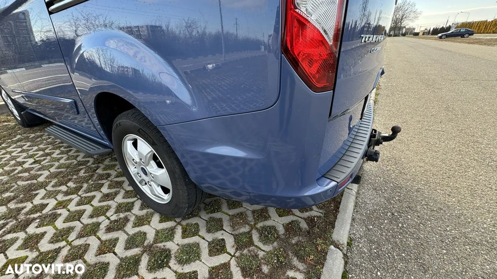 Ford Tourneo Custom 300 L2H1 VA Titanium - 6