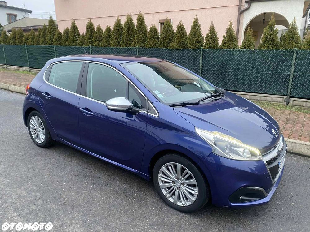 Peugeot 208 PureTech 82 Allure - 2