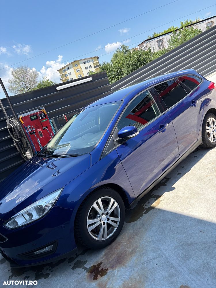 Ford Focus 1.6 TDCI DPF Titanium - 3