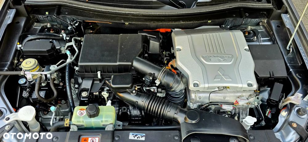 Mitsubishi Outlander - 37