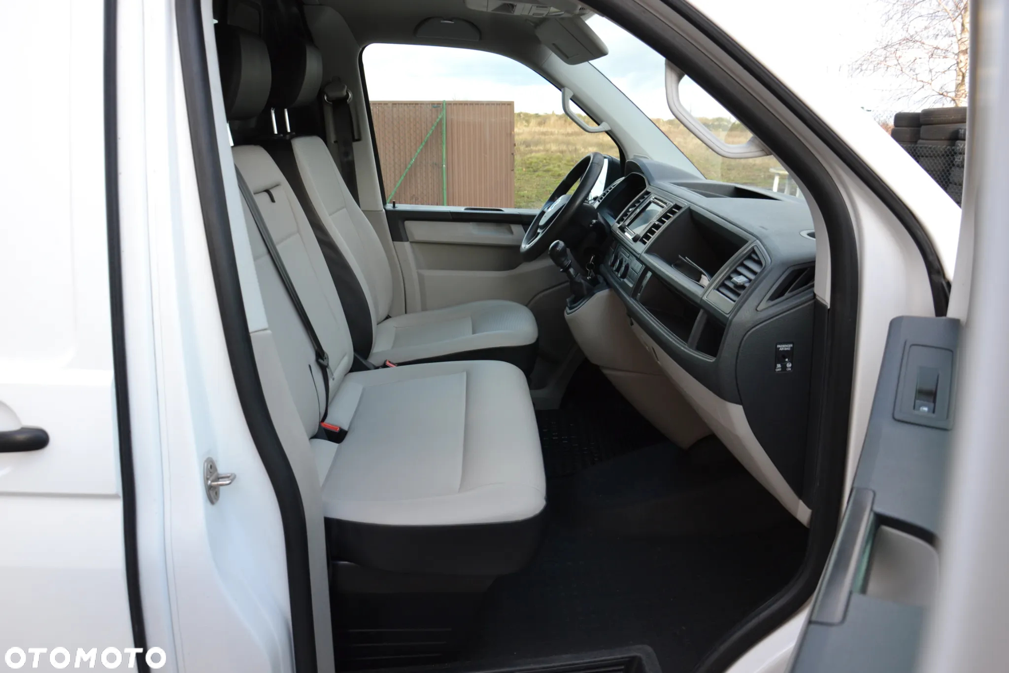 Volkswagen Transporter T6 - 22