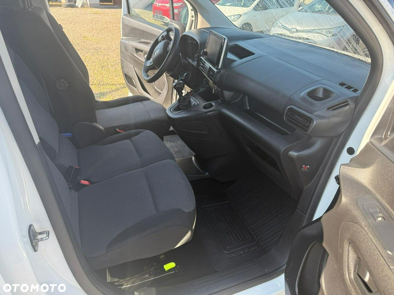 Toyota Proace City - 7