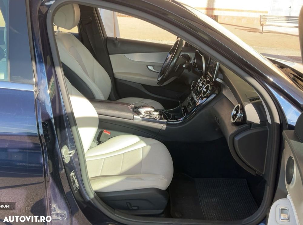 Mercedes-Benz C - 10