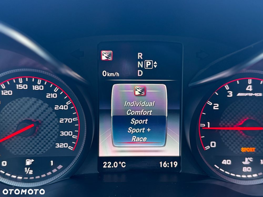 Mercedes-Benz Klasa C AMG 63 S AMG Speedshift 7G-MCT Edition 1 - 34