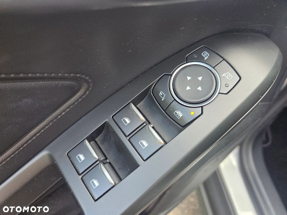Ford Focus 1.5 EcoBlue Start-Stopp-System TITANIUM - 15
