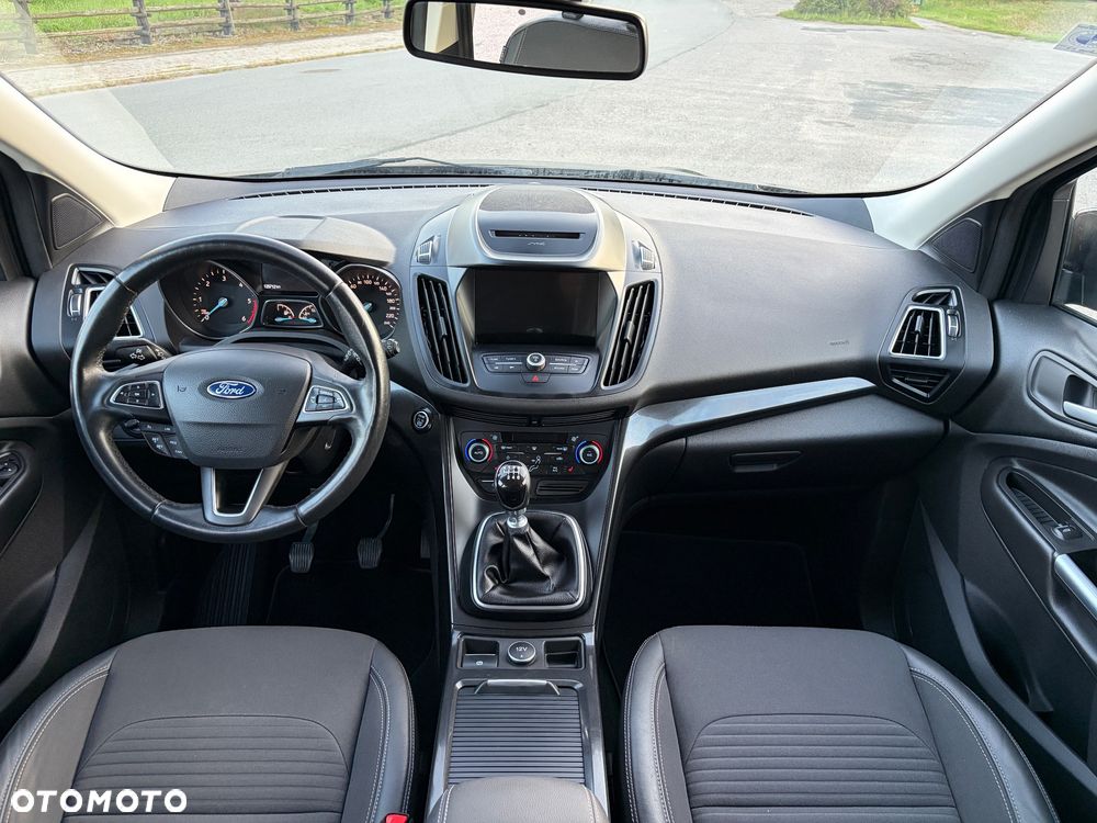 Ford Kuga 2.0 TDCi 2x4 Titanium - 9
