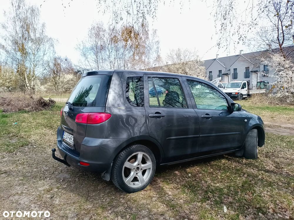 Mazda 2 - 4