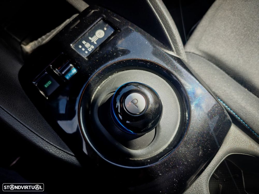 Nissan Leaf N-Connecta - 11