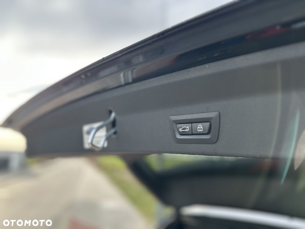 BMW X3 xDrive28i xLine sport - 28