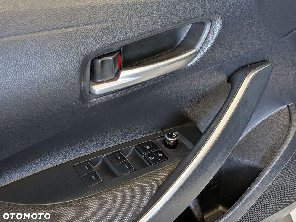 Toyota Corolla 1.8 Hybrid Comfort - 29