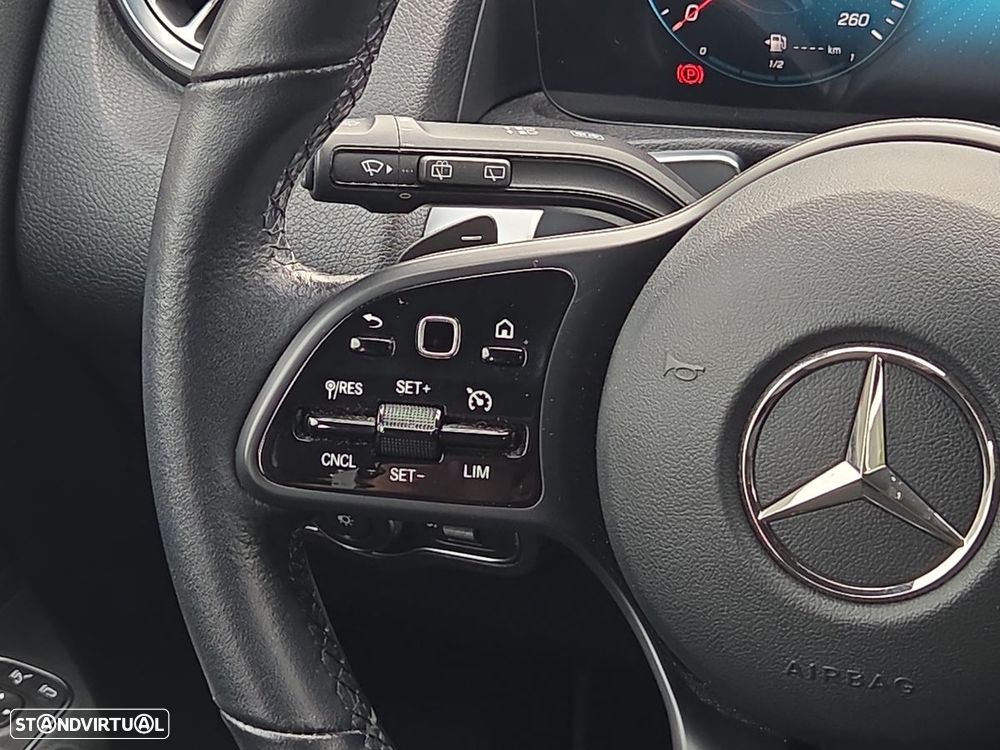 Mercedes-Benz GLB 180 - 16