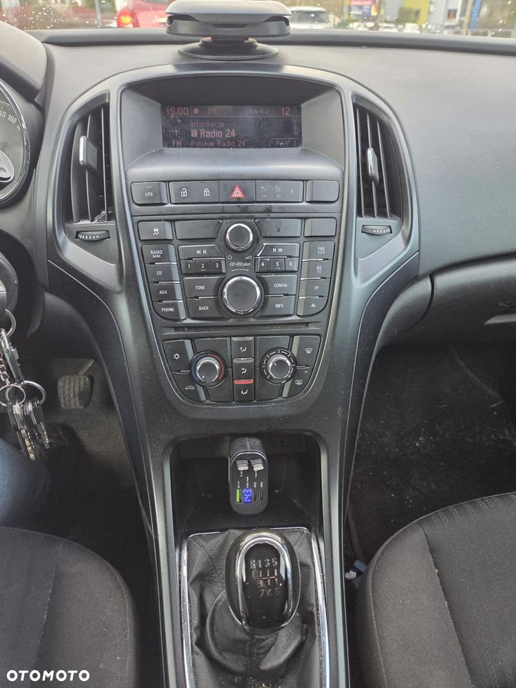 Opel Astra 1.4 T Essentia EU6 - 5