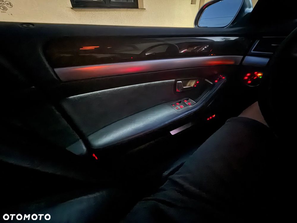 Audi S8 - 29