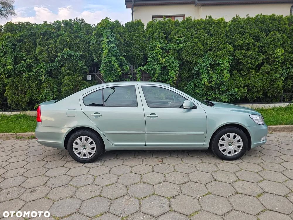 Skoda Octavia 1.6 Selection - 10