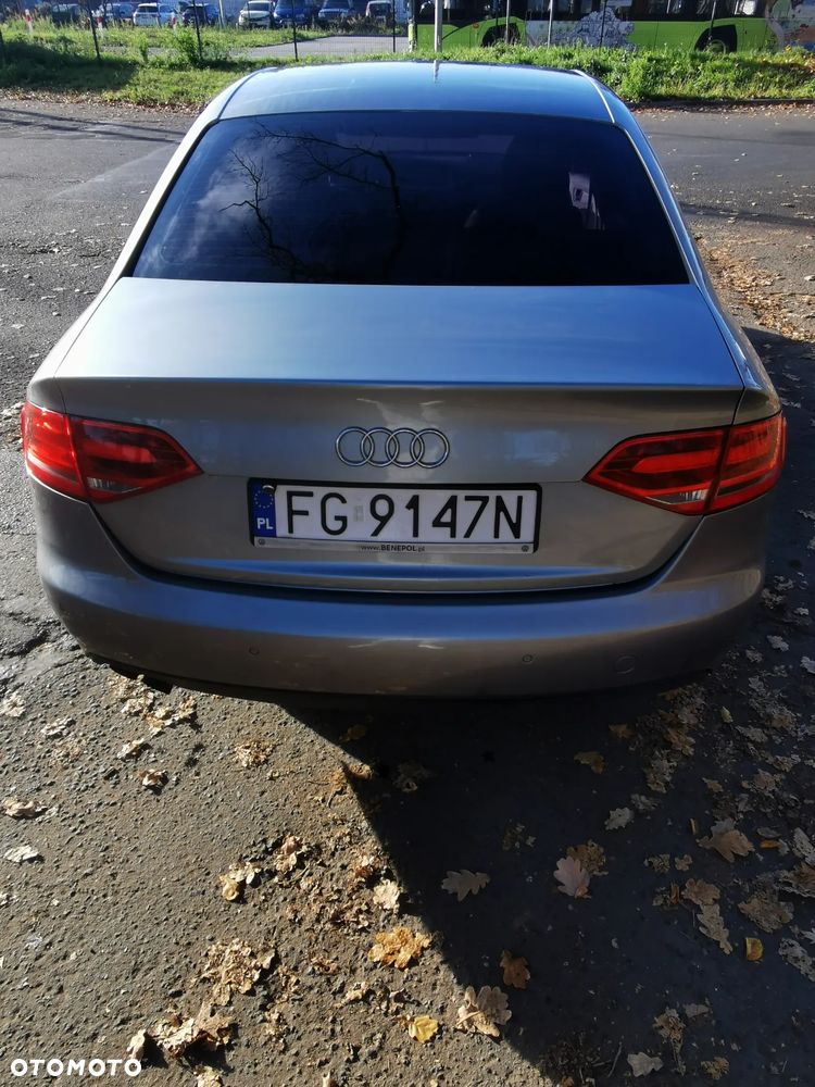 Audi A4 Limousine - 7