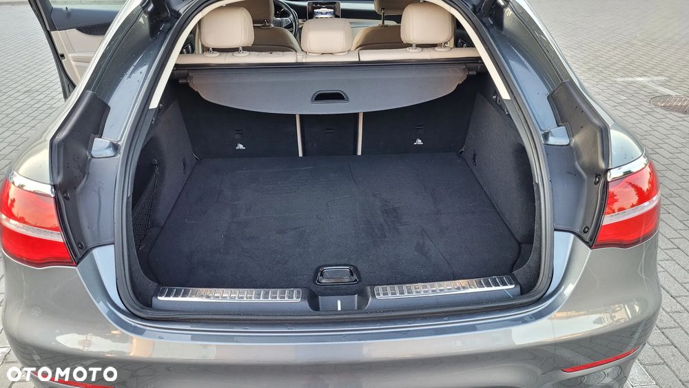Mercedes-Benz GLC - 22