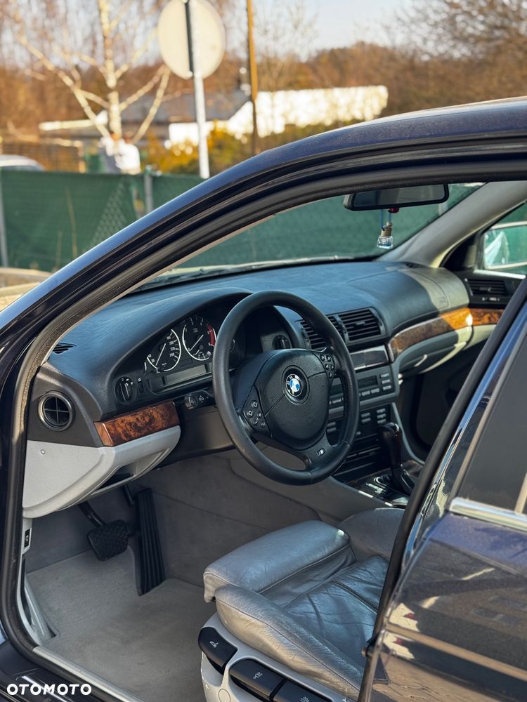 BMW Seria 5 - 14