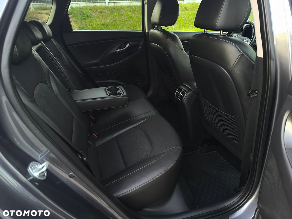 Hyundai i30 - 30
