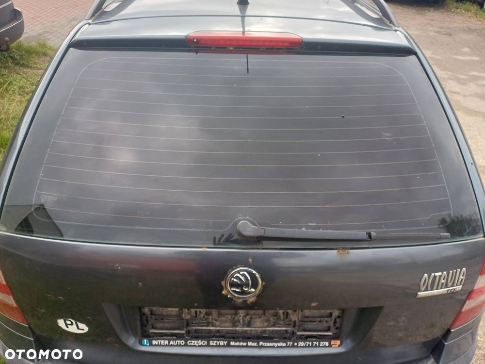 KLAPA BAGAŻNIKA NA SZYBĘ SZYBA TYŁ KLAPY SKODA OCTAVIA II KOMBI 9901 - 1