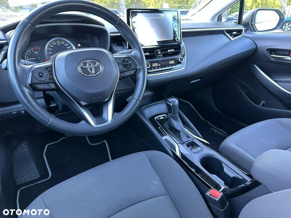 Toyota Corolla - 22