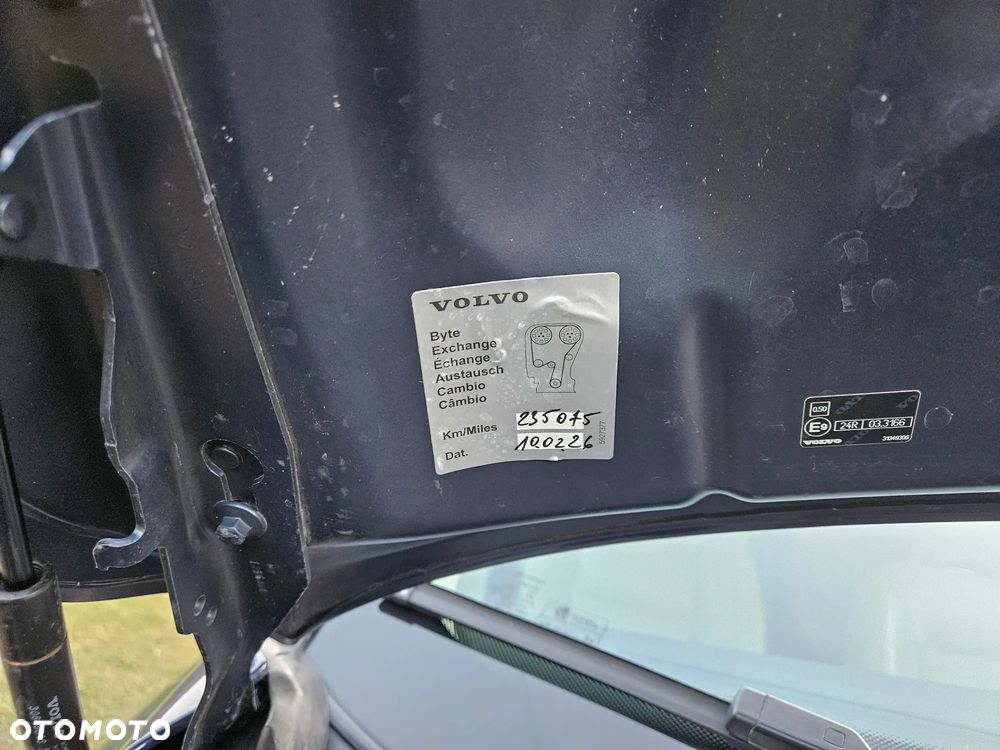 Volvo V70 D4 Momentum - 38