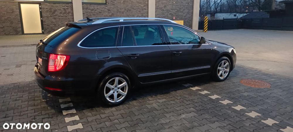 Skoda Superb 1.8 TSI Platinum DSG - 4